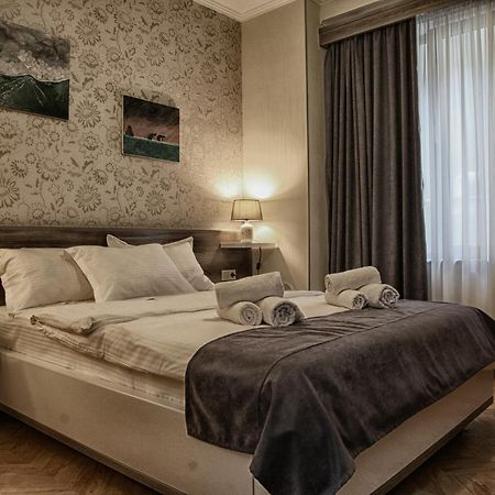 Hotel Four Brothers Tiflis Dış mekan fotoğraf