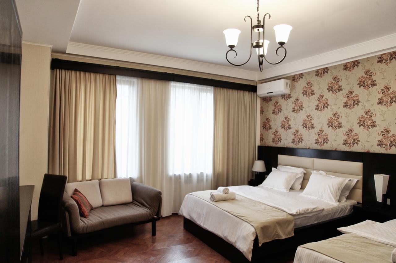 Hotel Four Brothers Tiflis Dış mekan fotoğraf